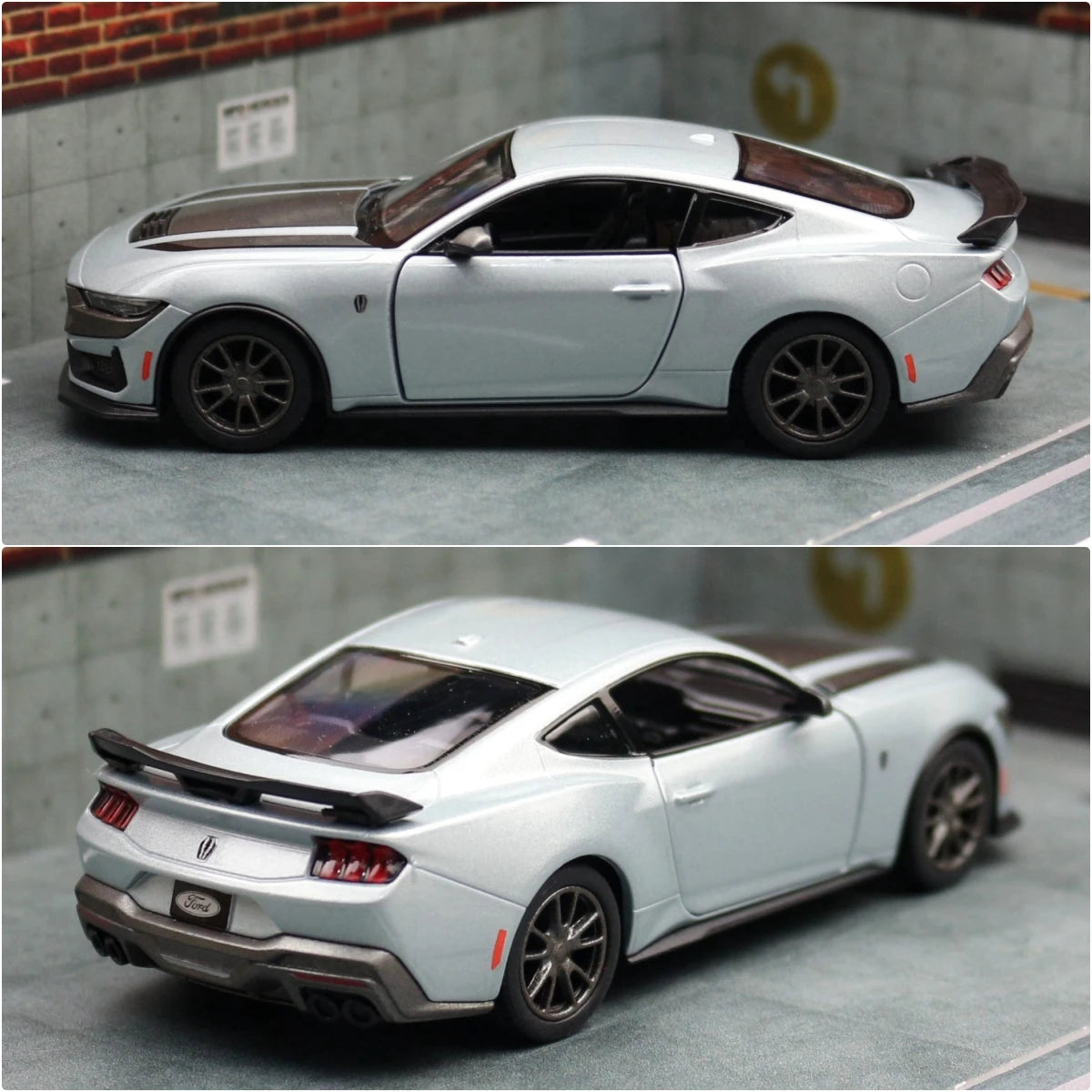 1/38 2024 Ford Mustang Dark Horse